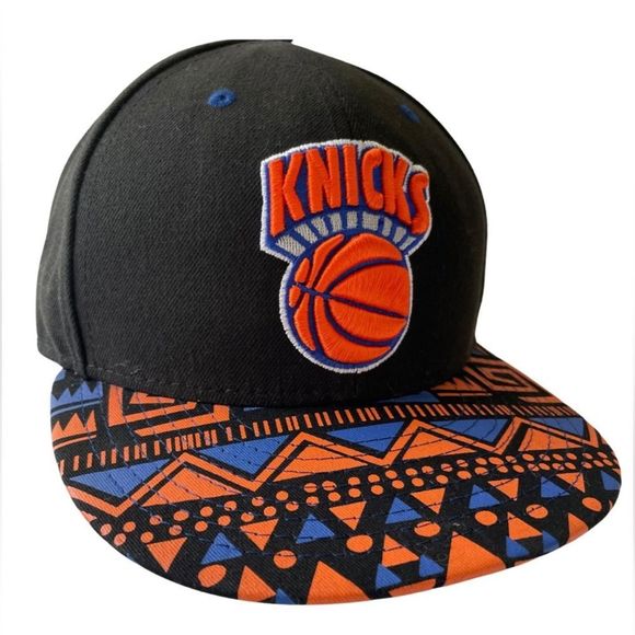 NY Knicks Baseball Cap - Picture 2 of 7